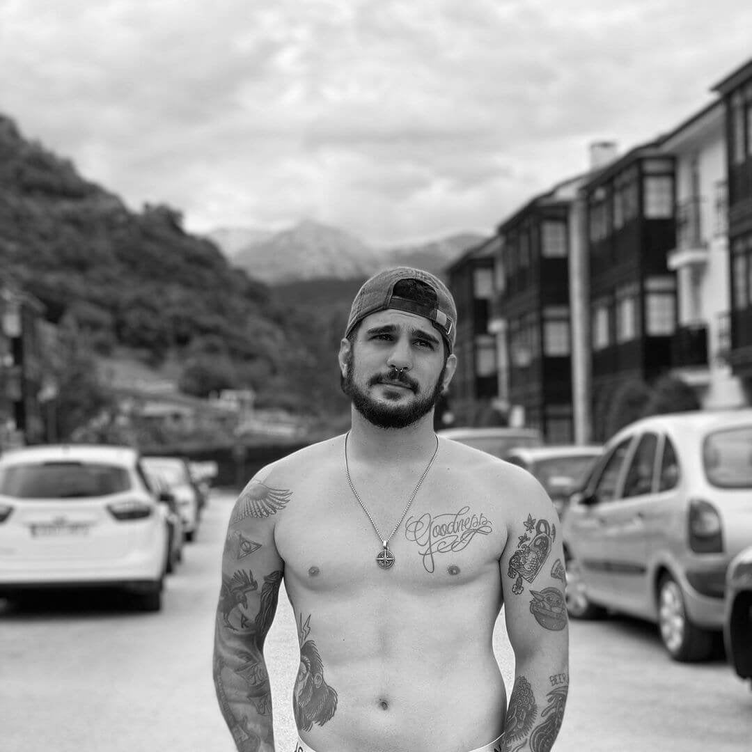 Compass of Life - Necklace - Outlaws Amsterdam