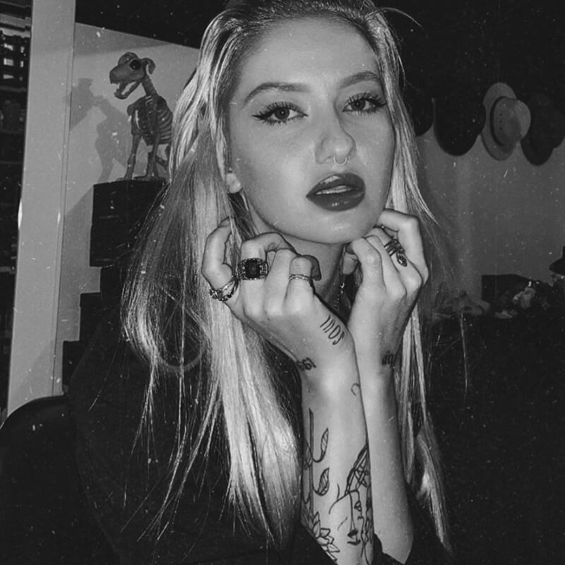 Crowned Jewel. - Outlaws Amsterdam