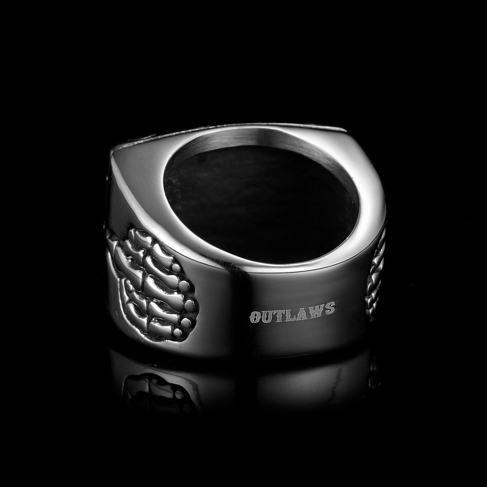 For The Win. - Outlaws Amsterdam