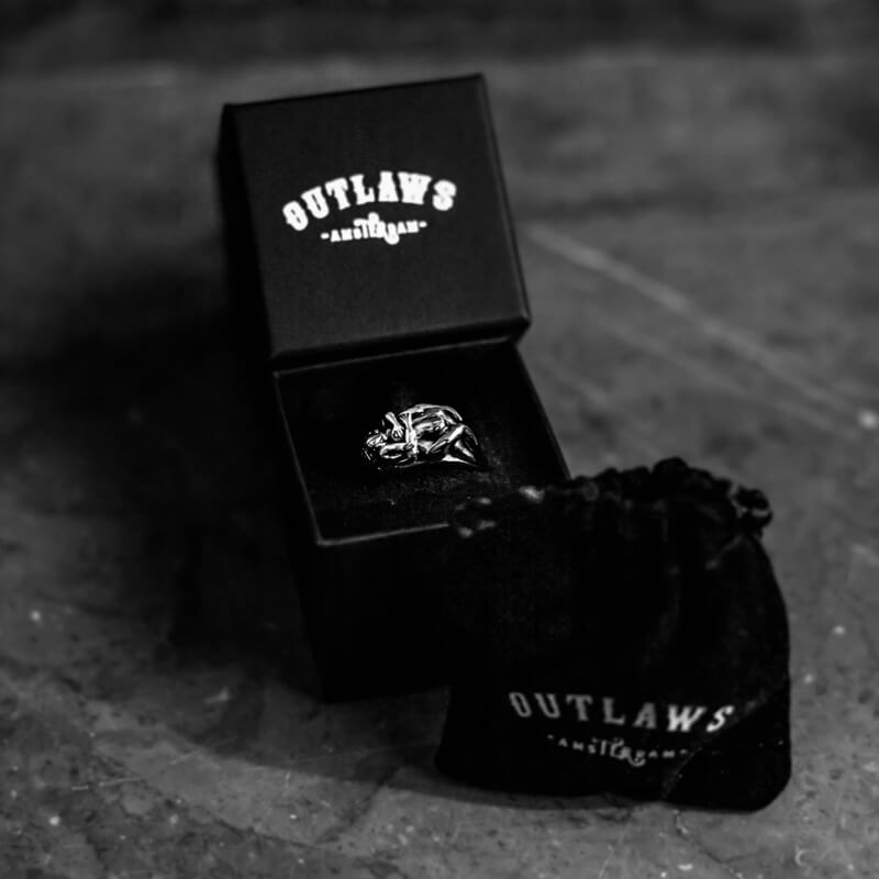 FORBIDDEN LOVE. - Outlaws Amsterdam