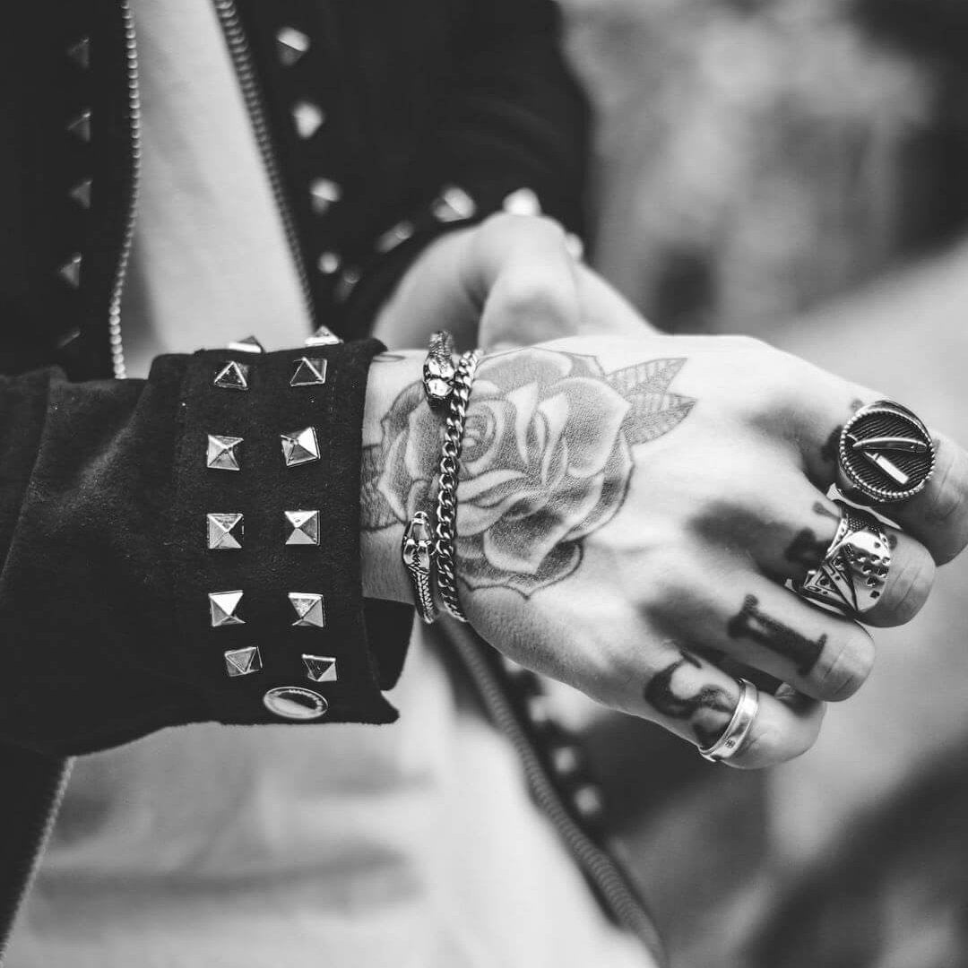 ROYAL FLUSH. - Outlaws Amsterdam