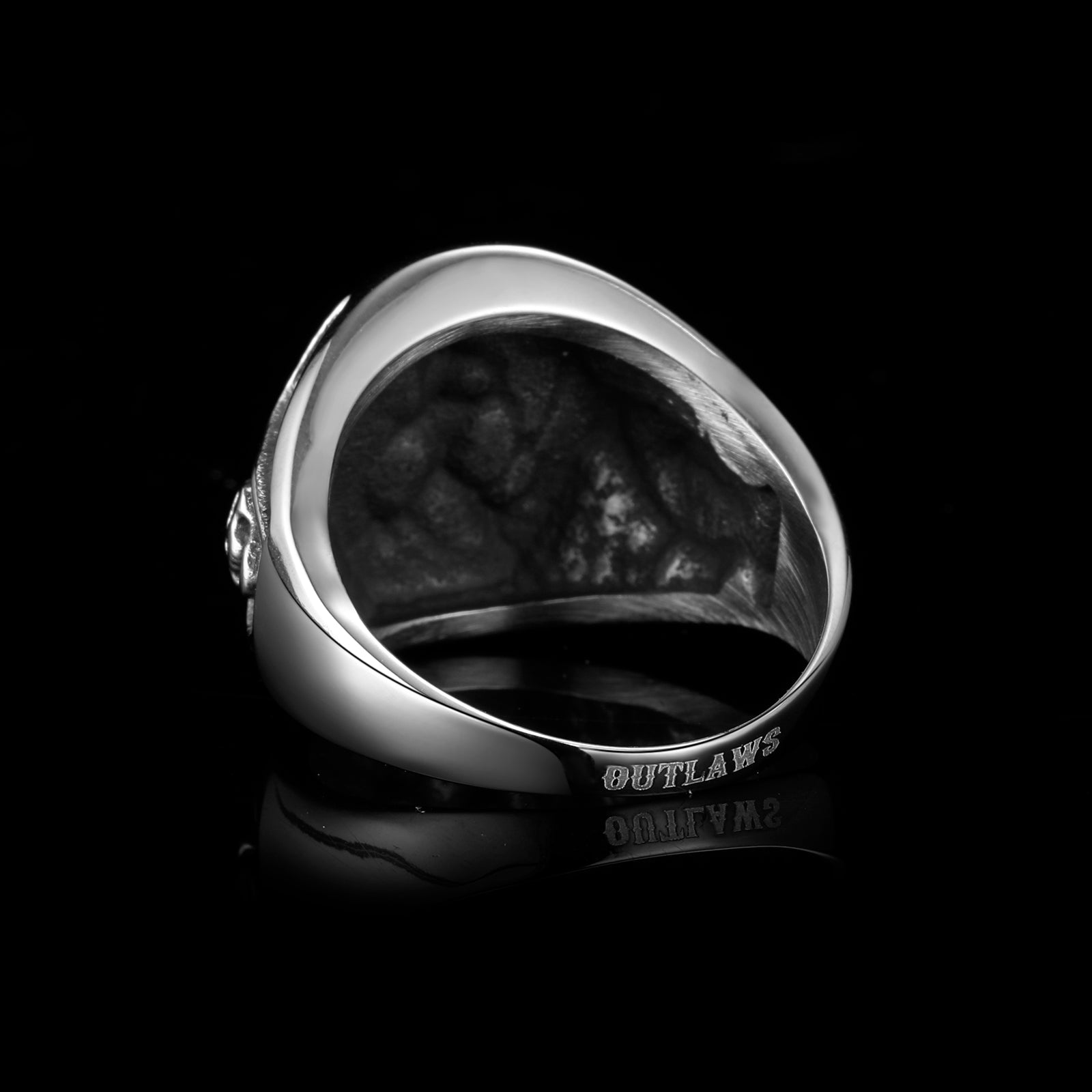 STACKED. - Outlaws Amsterdam