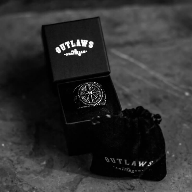 THE CAPTAIN. - SILVER - Outlaws Amsterdam