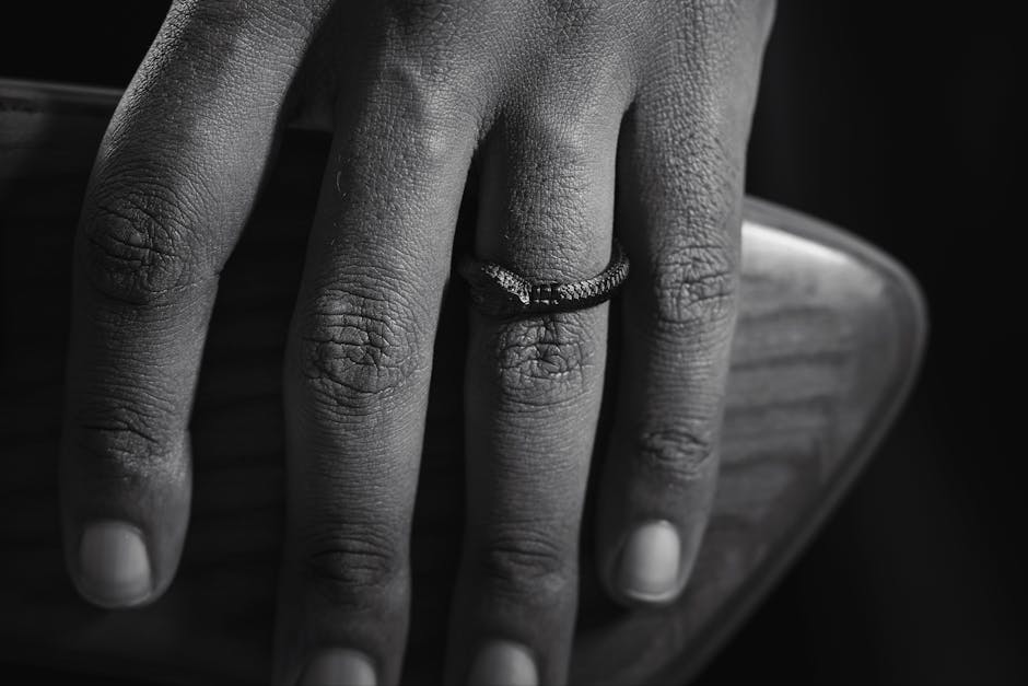 Why a Snake Ring is the Ultimate Accessory for the Modern Rebel