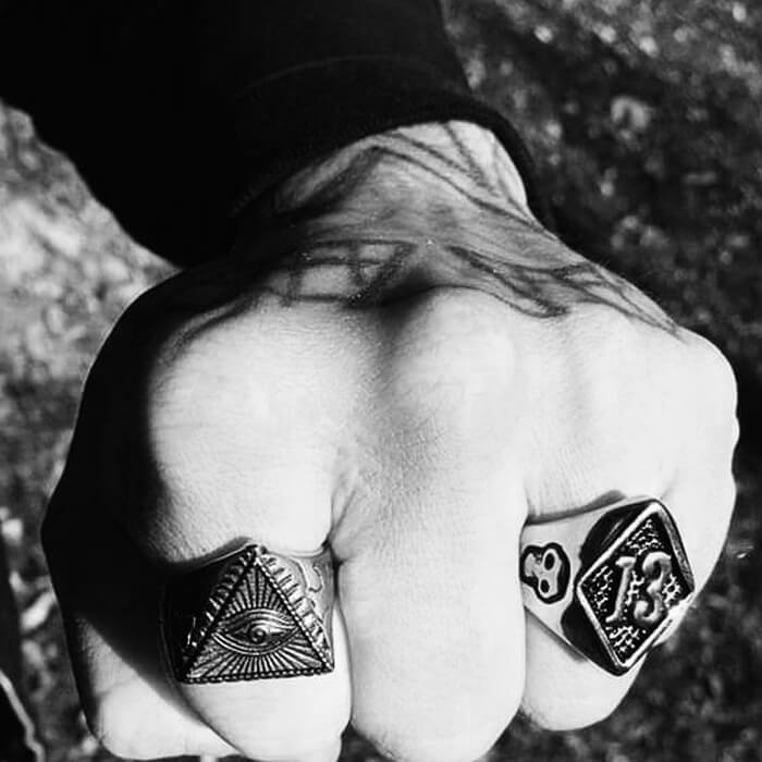 ALL SEEING PYRAMID. - Outlaws Amsterdam