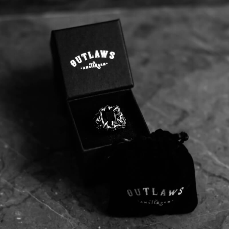 Claw of Drago. - Outlaws Amsterdam