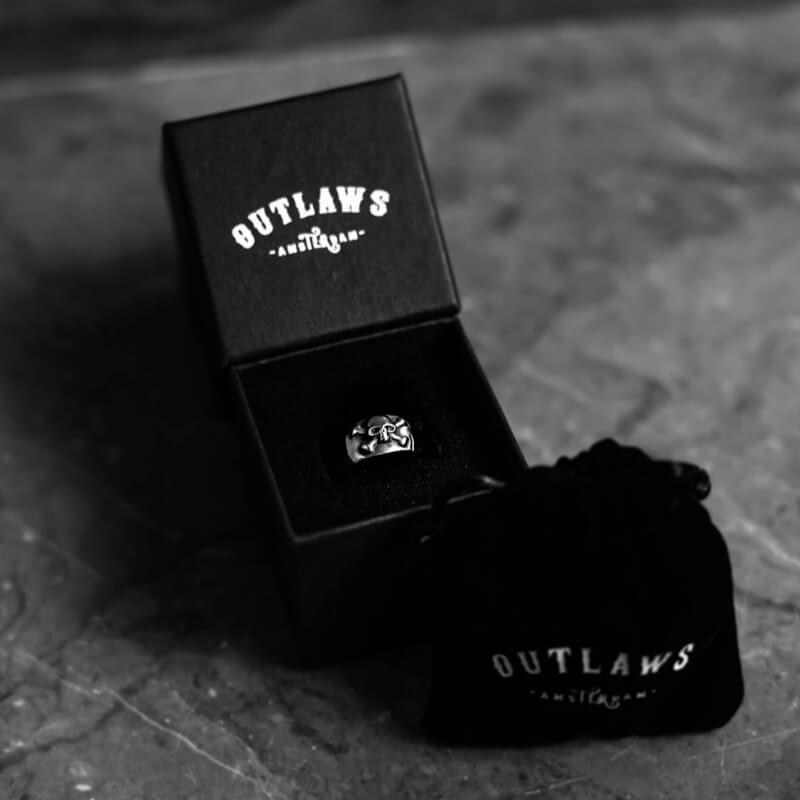 CROSSBONE. - Outlaws Amsterdam