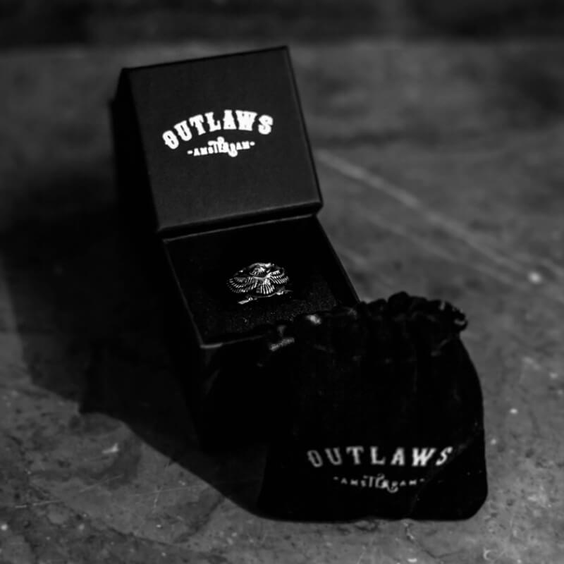 Free As Bird. - Outlaws Amsterdam