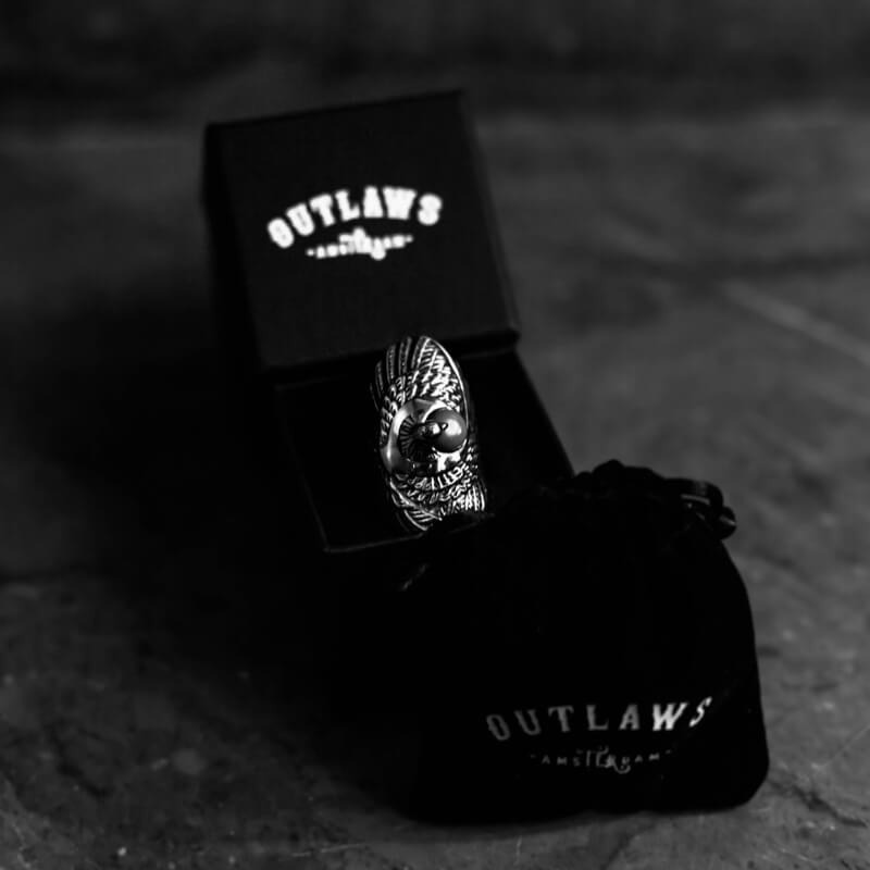 PROTECT WINGS. - Outlaws Amsterdam