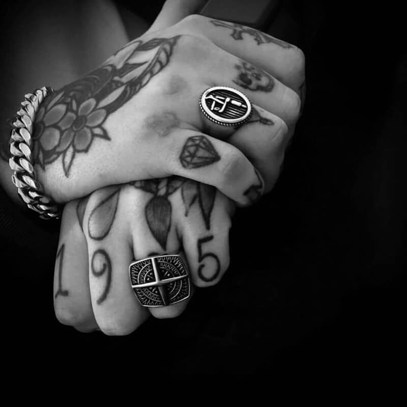 THE NAVIGATOR. - Outlaws Amsterdam